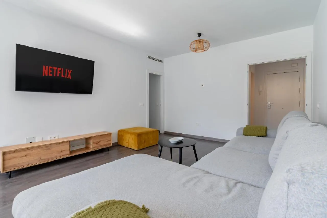 Central Apartment With Big Roof Terrace Estepona