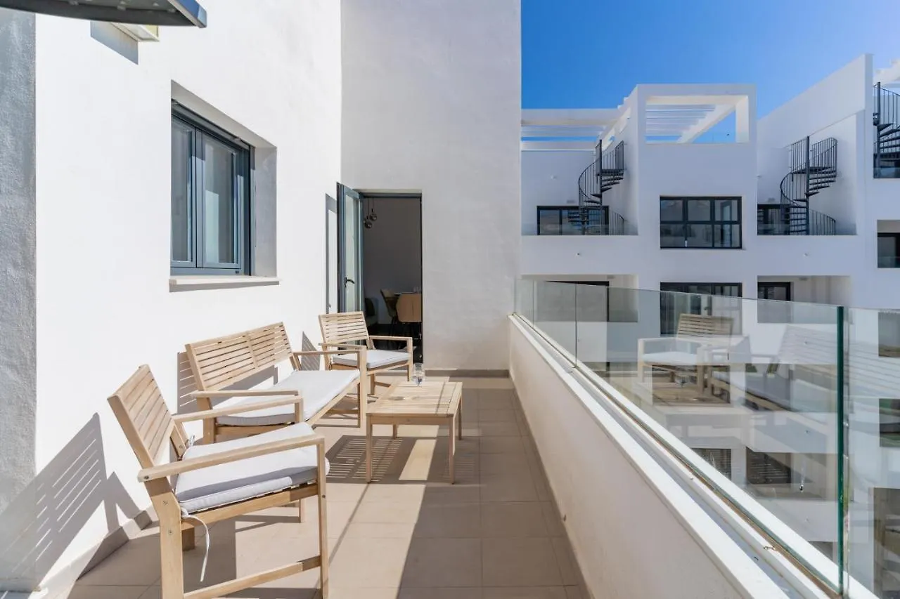 Central Apartment With Big Roof Terrace Estepona